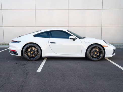 Used 2023 Porsche 911 Carrera image 8