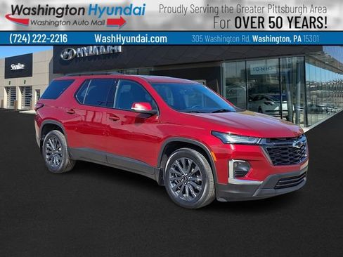 Used 2023 Chevrolet Traverse RS w/ LPO, Floor Liner Package AWD/4WD image 1