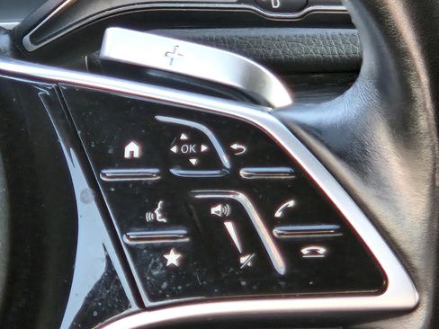 Used 2024 Mercedes-Benz GLS 450 4MATIC image 13