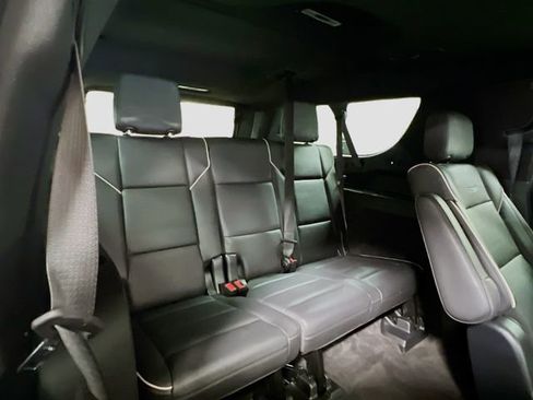Used 2022 Cadillac Escalade ESV Sport AWD/4WD image 28
