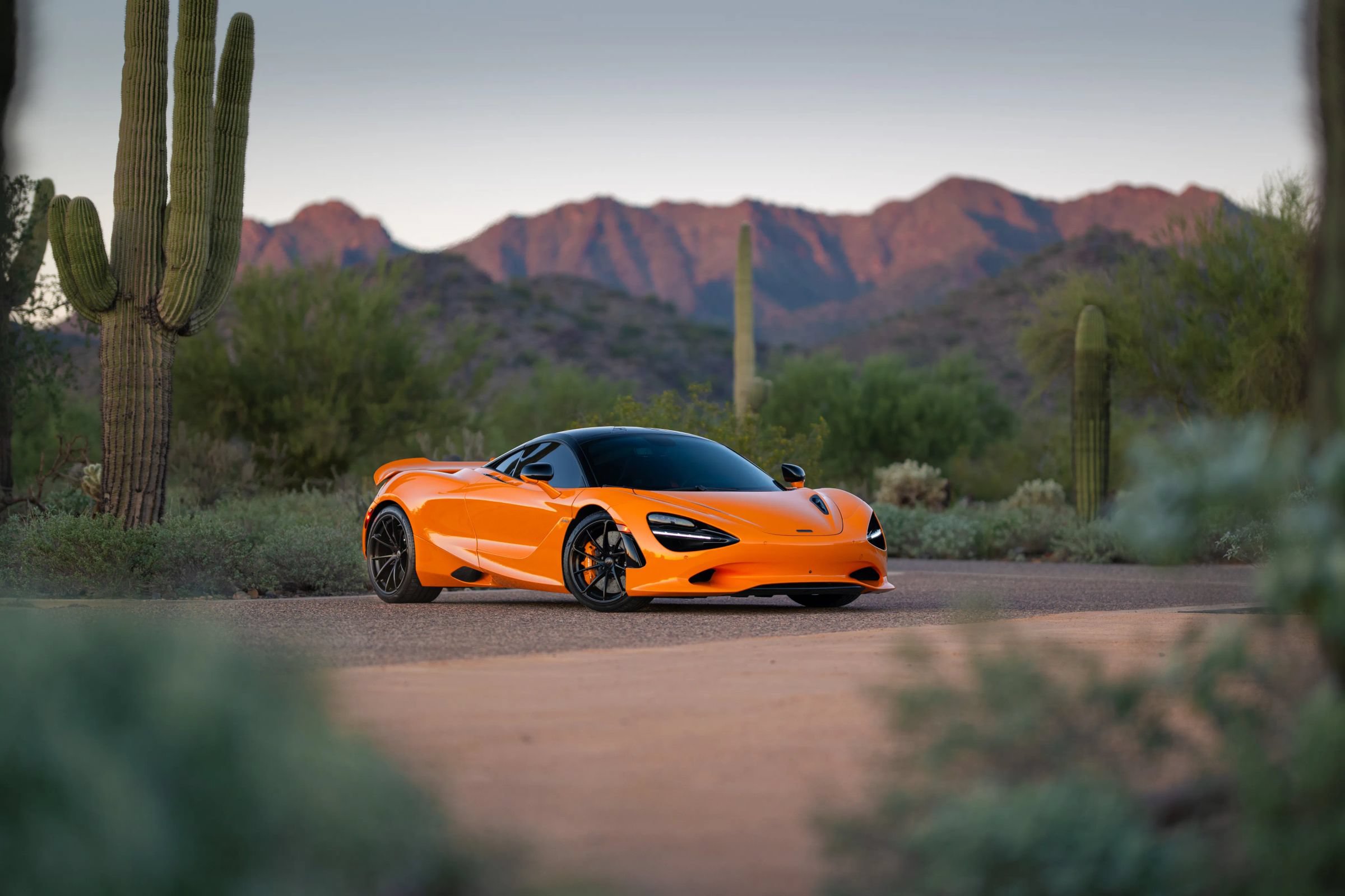 Used 2026 McLaren 750S RWD image 1
