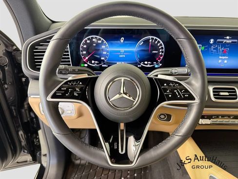 Used 2025 Mercedes-Benz GLE 450e 4MATIC image 12