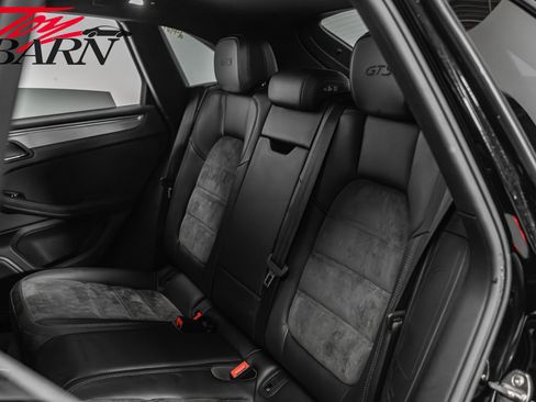 Used 2018 Porsche Macan GTS image 46