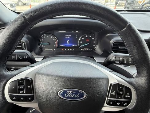 Certified 2023 Ford Explorer XLT w/ Equipment Group 202A image 19