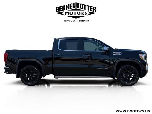 Used 2021 GMC Sierra 1500 Denali w/ Denali Ultimate Package AWD/4WD image 2