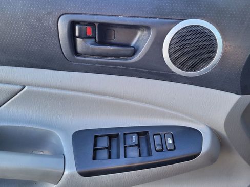 Used 2014 Toyota Tacoma 4x4 Double Cab w/ TRD Sport Package image 25