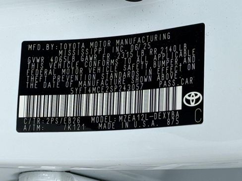 Used 2025 Toyota Corolla XSE FWD image 21