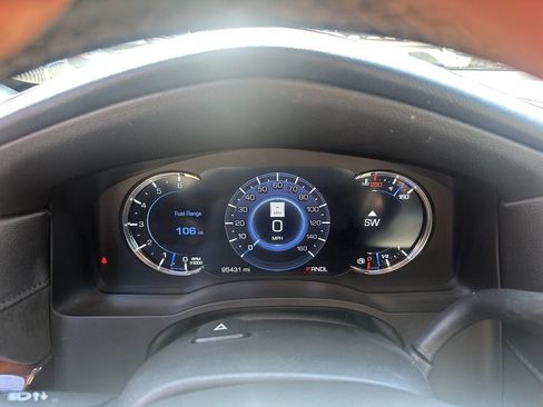 Used 2018 Cadillac Escalade 4WD image 23