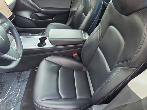 Used 2023 Tesla Model 3 Standard Range image 15