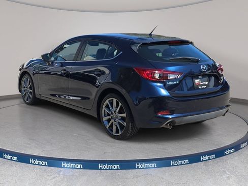 Used 2018 MAZDA MAZDA3 Touring FWD image 8