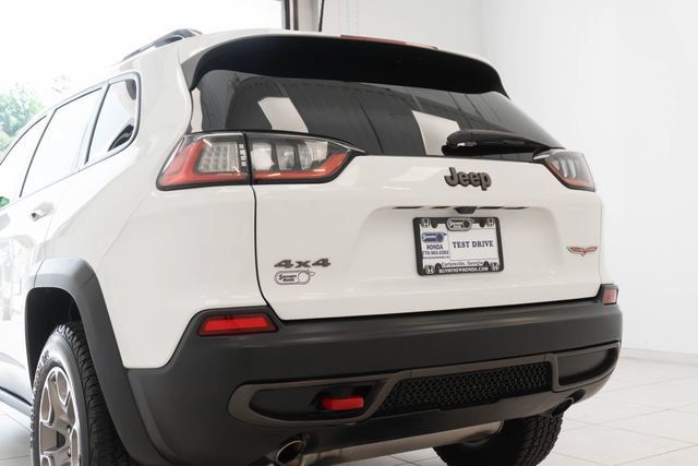 Used 2022 Jeep Cherokee Trailhawk AWD/4WD image 10