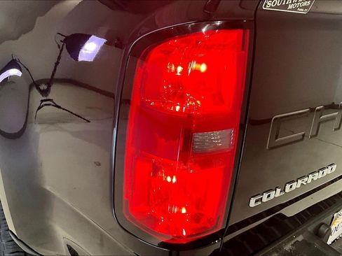 Used 2022 Chevrolet Colorado LT w/ Fleet Safety Package RWD image 24