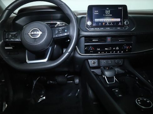 Certified 2023 Nissan Rogue SV w/ SV Premium B Package AWD/4WD image 33