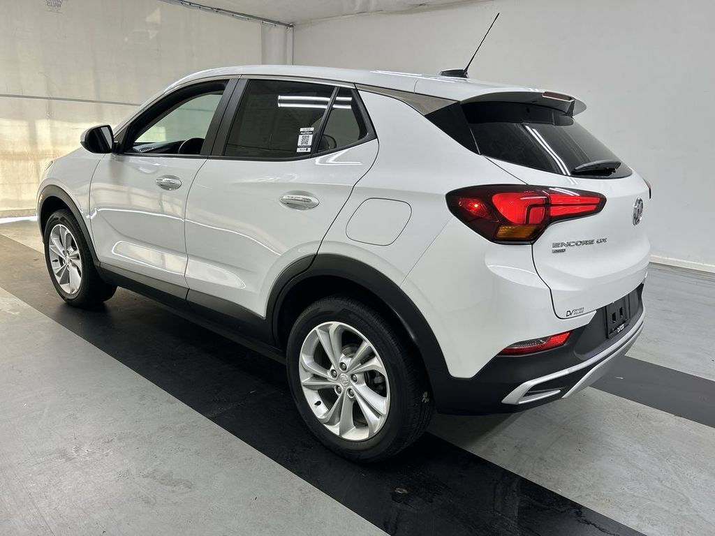 Certified 2023 Buick Encore GX Preferred w/ Cold Weather Comfort Package AWD/4WD image 7