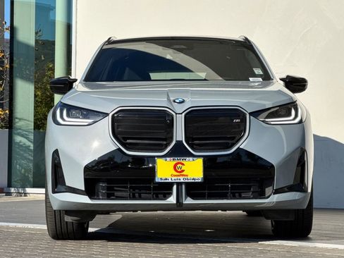 Used 2025 BMW X3 M50 w/ Premium Package image 8