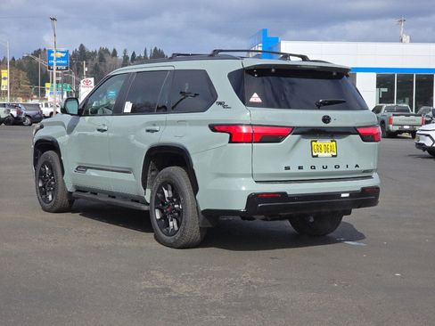 New 2026 Toyota Sequoia Platinum image 4