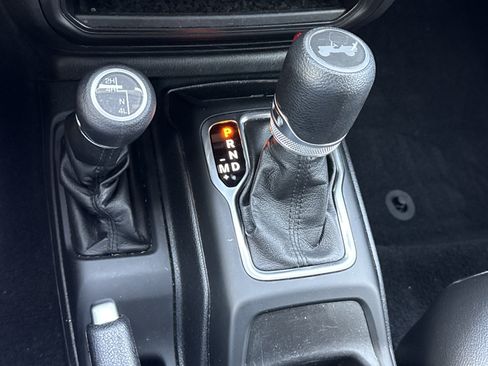 Used 2021 Jeep Wrangler Unlimited Sport AWD/4WD image 21