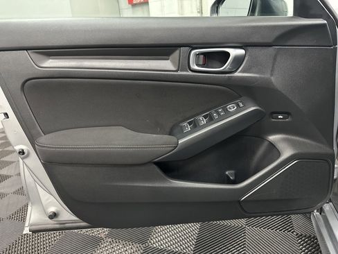Used 2025 Honda Civic Sport image 17