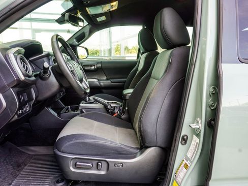 Used 2023 Toyota Tacoma TRD Sport RWD image 34