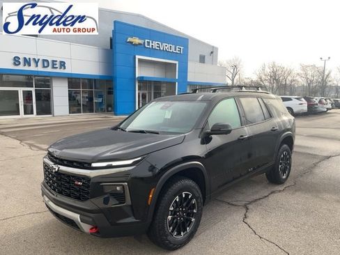 New 2026 Chevrolet Traverse Z71 w/ Enhanced Driving Package image 1