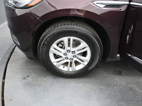 Used 2019 Buick Enclave Essence image 20