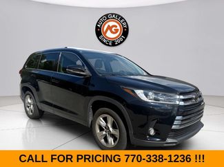 Used 2017 Toyota Highlander Limited FWD video 1