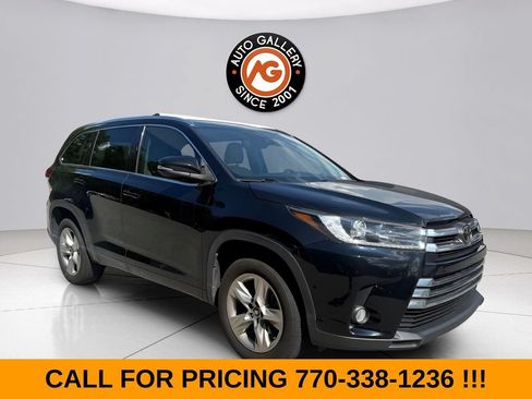 Used 2017 Toyota Highlander Limited FWD image 1