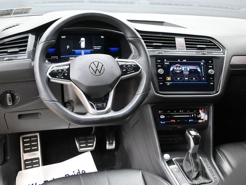 Used 2022 Volkswagen Tiguan SE R-Line FWD image 20
