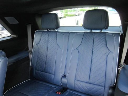 New 2026 Cadillac Vistiq Premium Luxury image 34