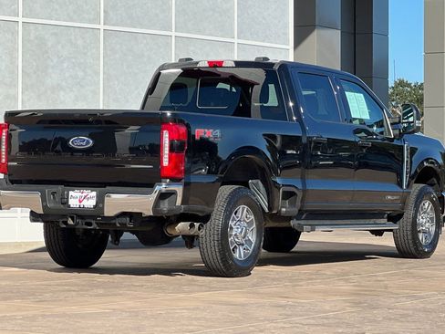 Used 2023 Ford F250 Lariat w/ FX4 Off-Road Package image 4