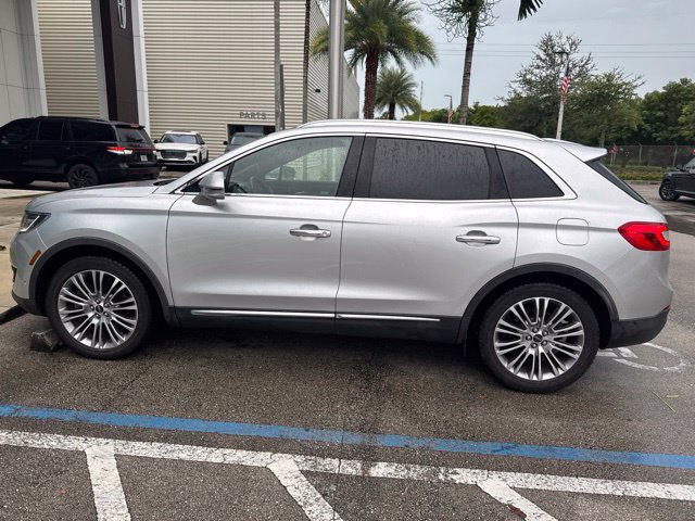 Used 2017 Lincoln MKX Reserve FWD image 4