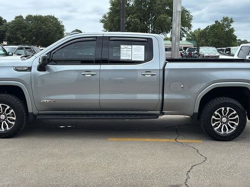 Used 2023 GMC Sierra 1500 AT4 w/ AT4 Premium Package AWD/4WD image 4