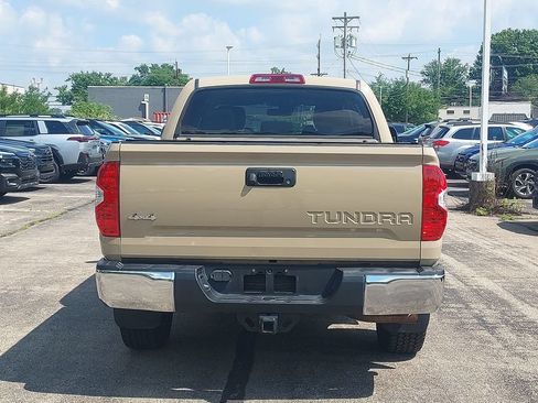 Used 2019 Toyota Tundra SR5 w/ SR5 Upgrade Package AWD/4WD image 6