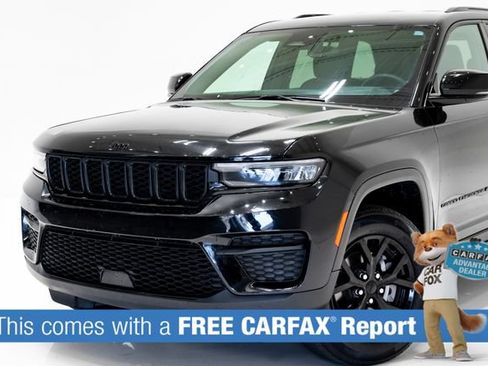 Used 2024 Jeep Grand Cherokee Altitude AWD/4WD image 2