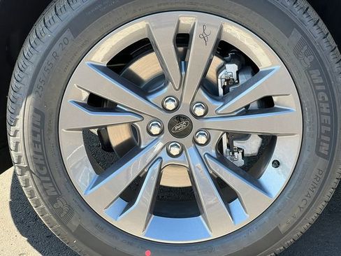 New 2026 Ford Explorer Active image 8