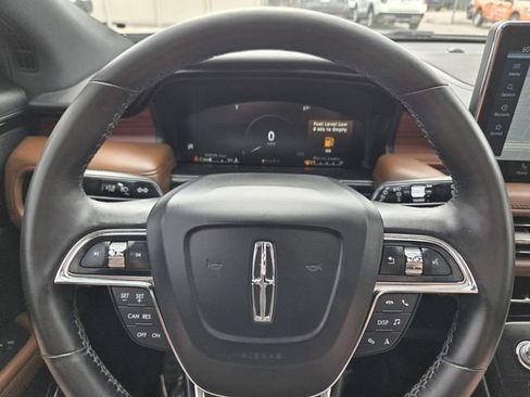 Used 2022 Lincoln Nautilus Reserve FWD image 28