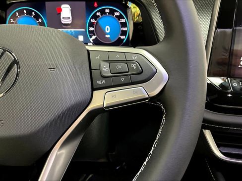 New 2026 Volkswagen Atlas Cross Sport SEL image 18