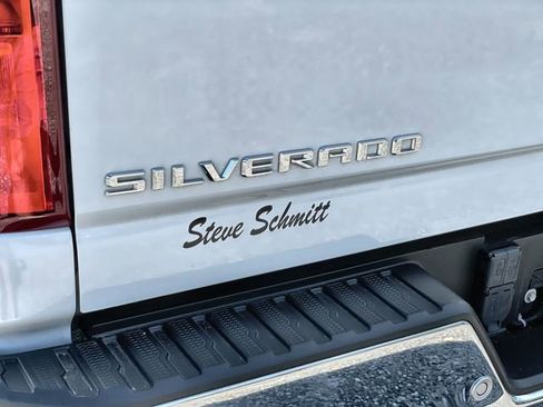 Used 2021 Chevrolet Silverado 2500 LTZ w/ LTZ Premium Package image 32