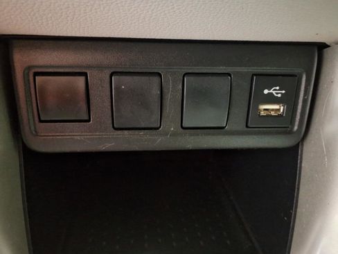 Used 2022 Toyota Corolla Cross L FWD image 15