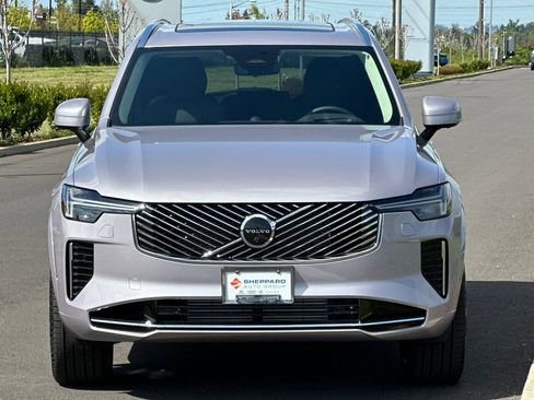New 2026 Volvo XC90 T8 Ultra w/ Lounge Package AWD/4WD image 8