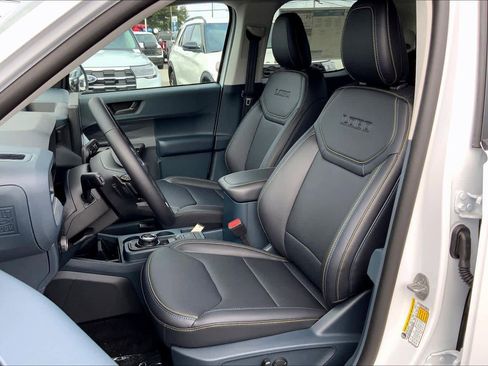 New 2025 Ford Maverick Lobo image 9