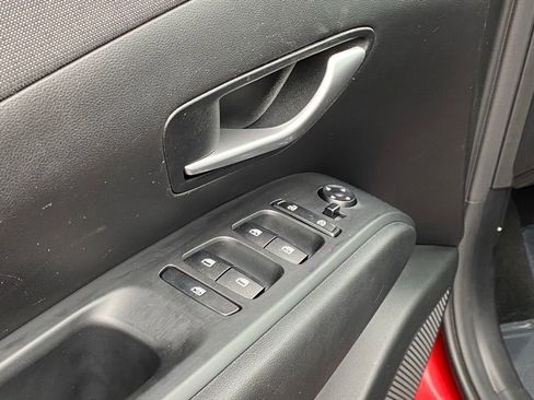 Used 2023 Hyundai Tucson SEL w/ Convenience Package FWD image 11
