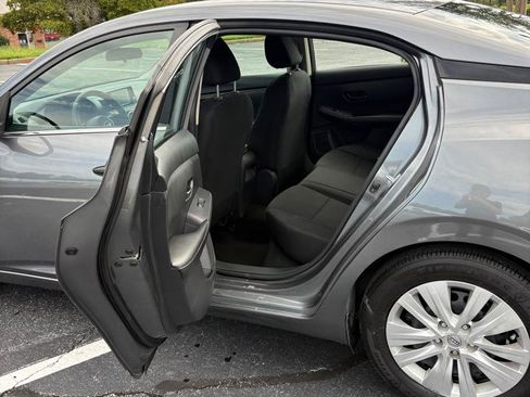 Used 2024 Nissan Sentra S FWD image 12