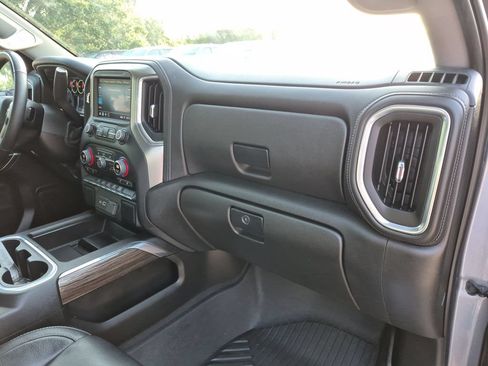 Used 2022 Chevrolet Silverado 1500 RST AWD/4WD image 40
