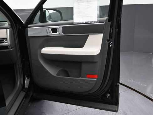 Used 2025 Hyundai Santa Fe SE image 37