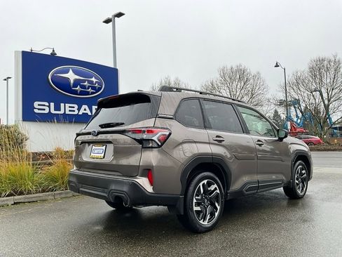 Certified 2025 Subaru Forester Limited image 8