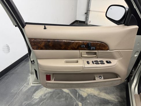 Used 2004 Mercury Grand Marquis LS RWD image 10