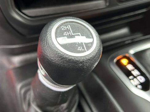 Used 2020 Jeep Wrangler Unlimited Sport S AWD/4WD image 28