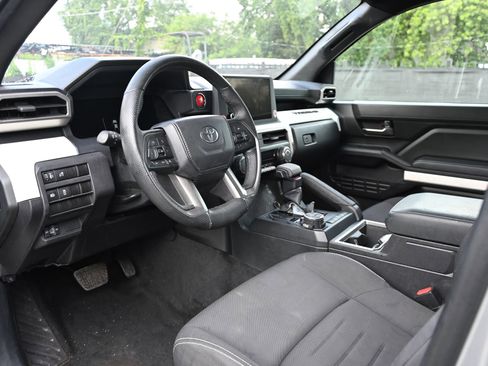Used 2024 Toyota Tacoma TRD Off-Road AWD/4WD image 11