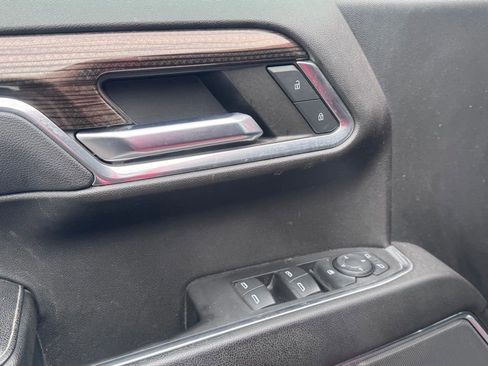 Used 2023 Chevrolet Silverado 1500 LT Trail Boss w/ Protection Package image 10